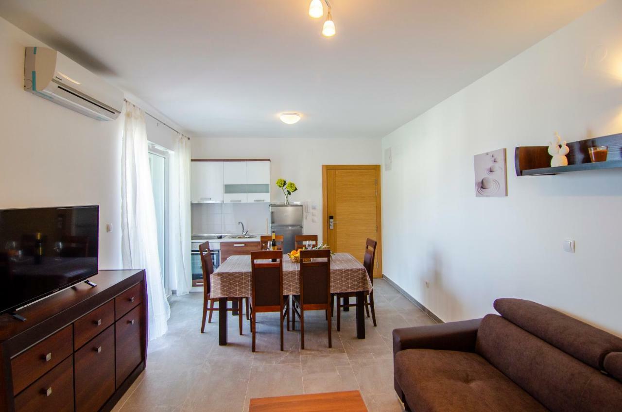 Apartments Sara 2 Bol Zewnętrze zdjęcie