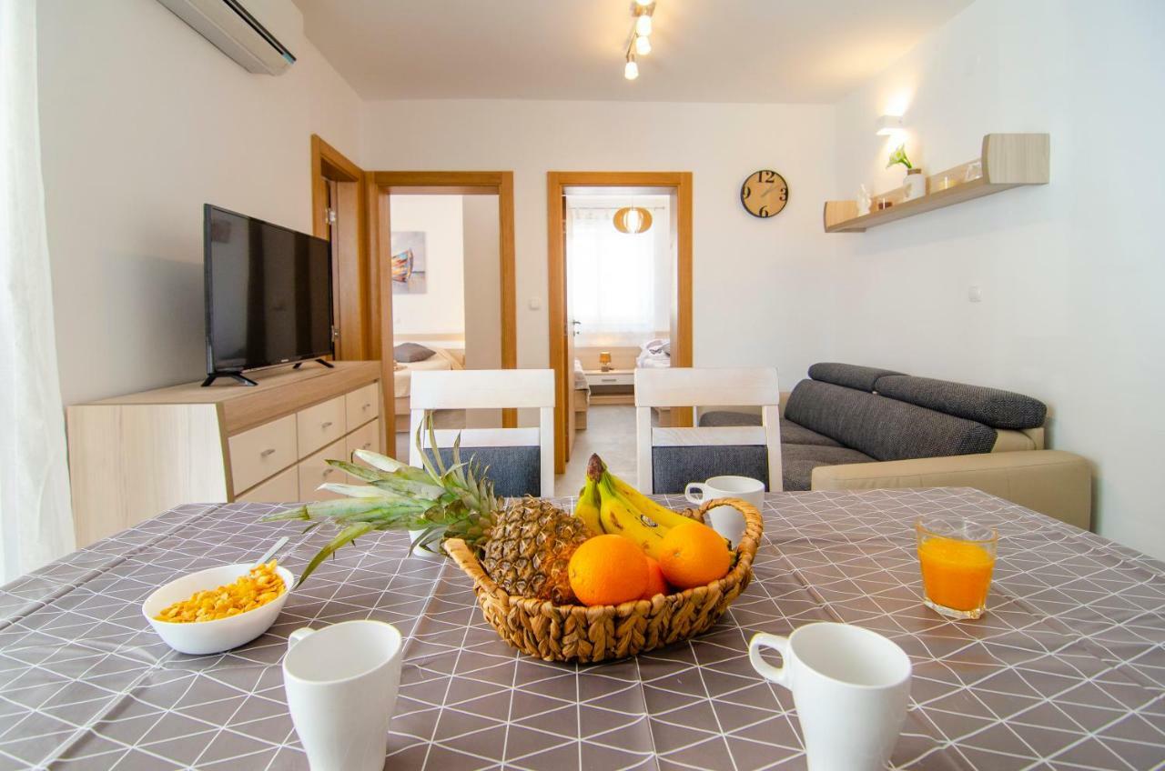 Apartments Sara 2 Bol Zewnętrze zdjęcie