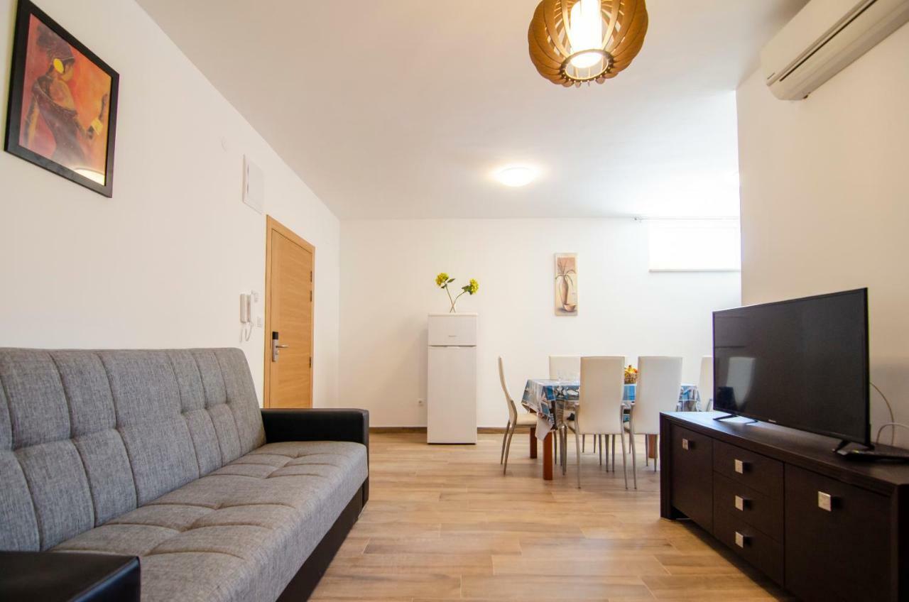 Apartments Sara 2 Bol Zewnętrze zdjęcie