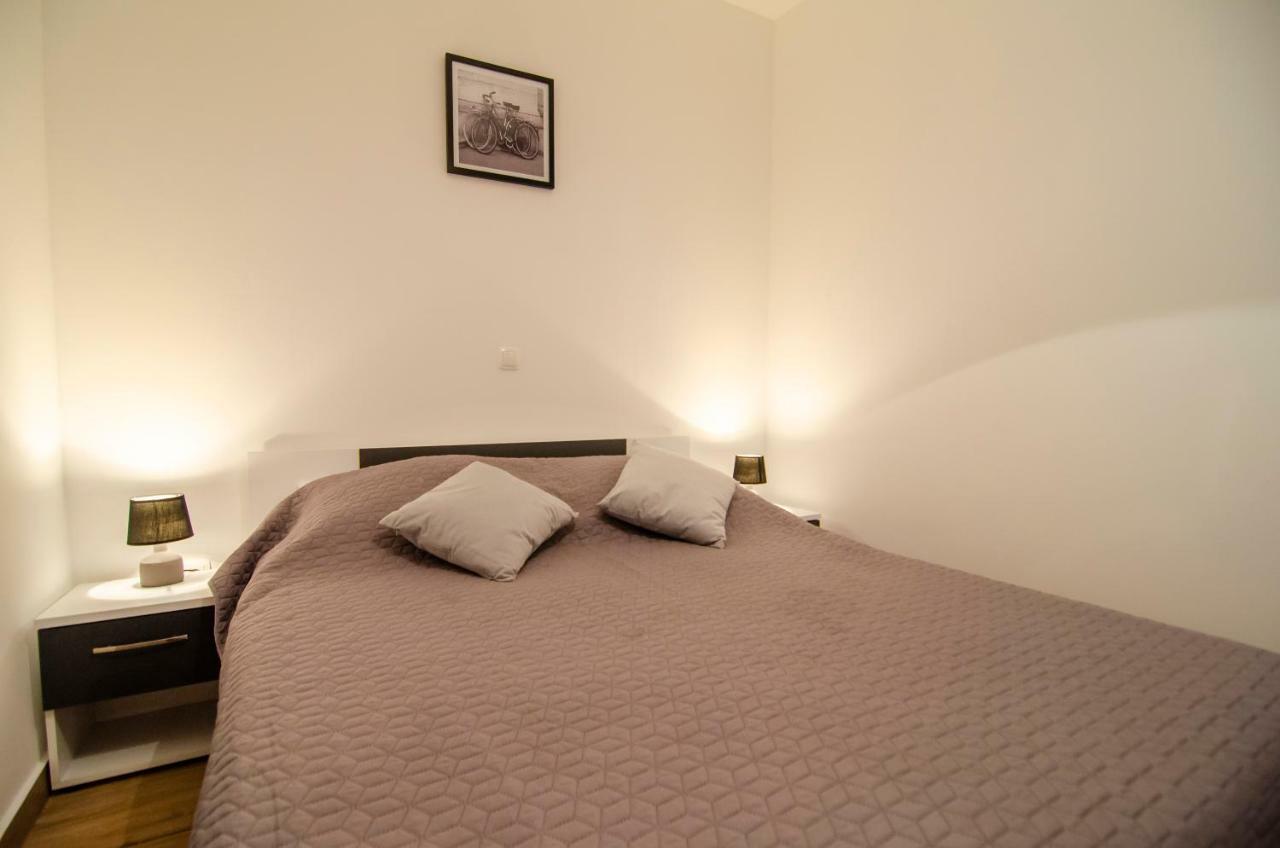 Apartments Sara 2 Bol Zewnętrze zdjęcie