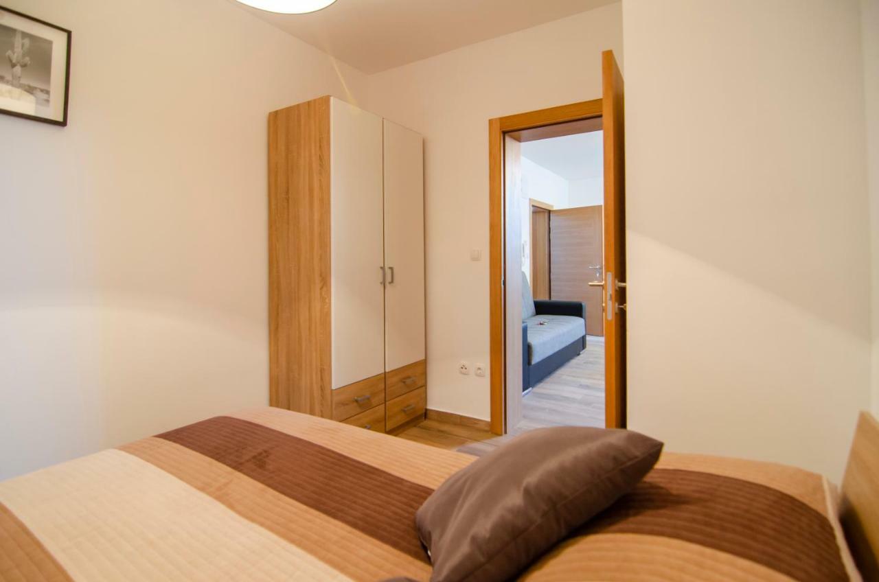 Apartments Sara 2 Bol Zewnętrze zdjęcie