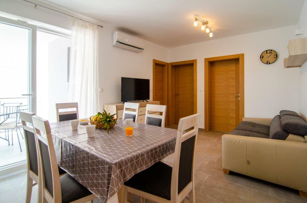 Apartments Sara 2 Bol Zewnętrze zdjęcie