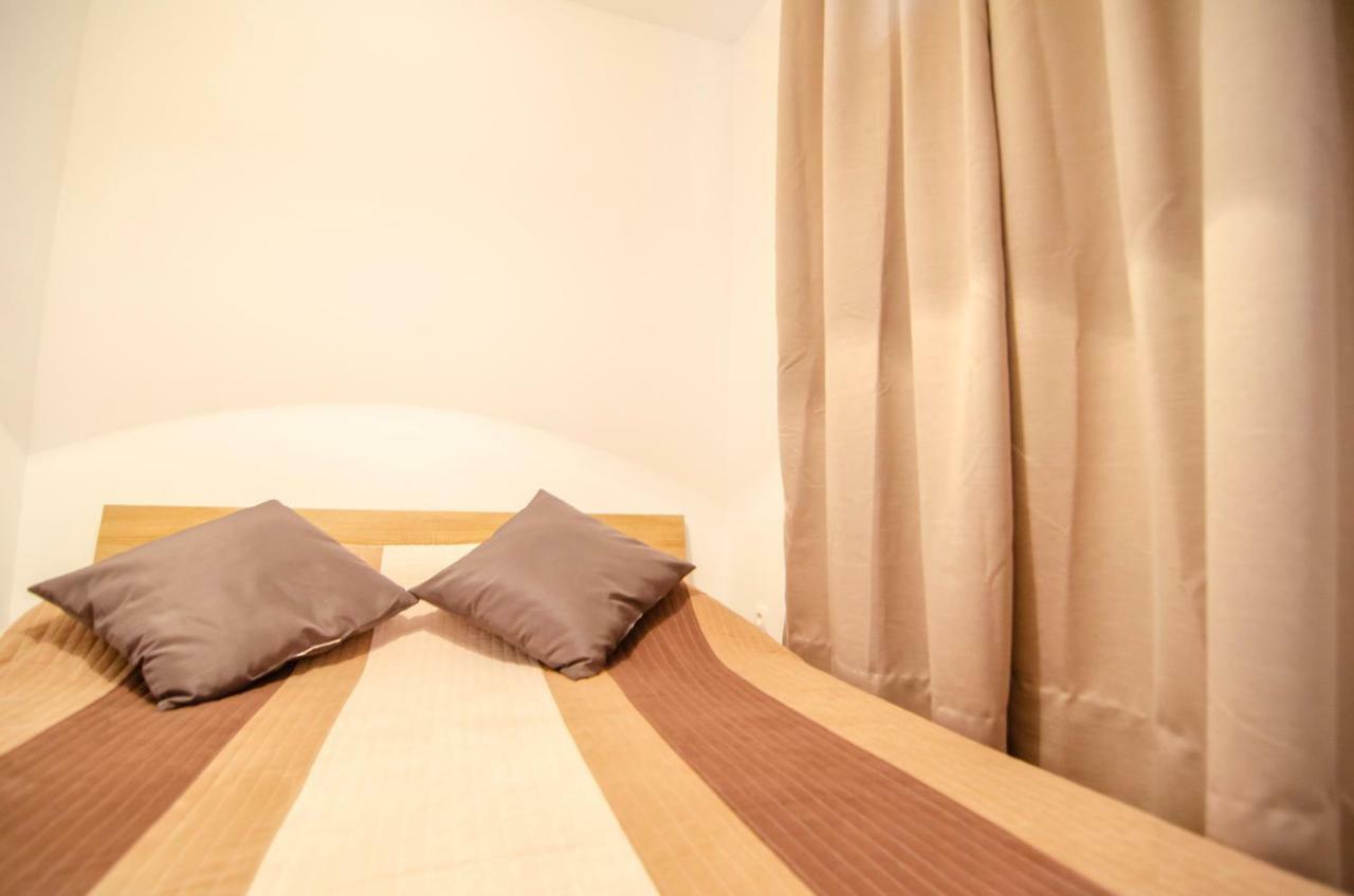 Apartments Sara 2 Bol Zewnętrze zdjęcie