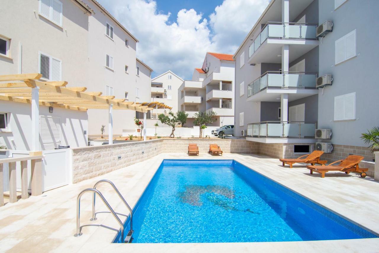 Apartments Sara 2 Bol Zewnętrze zdjęcie